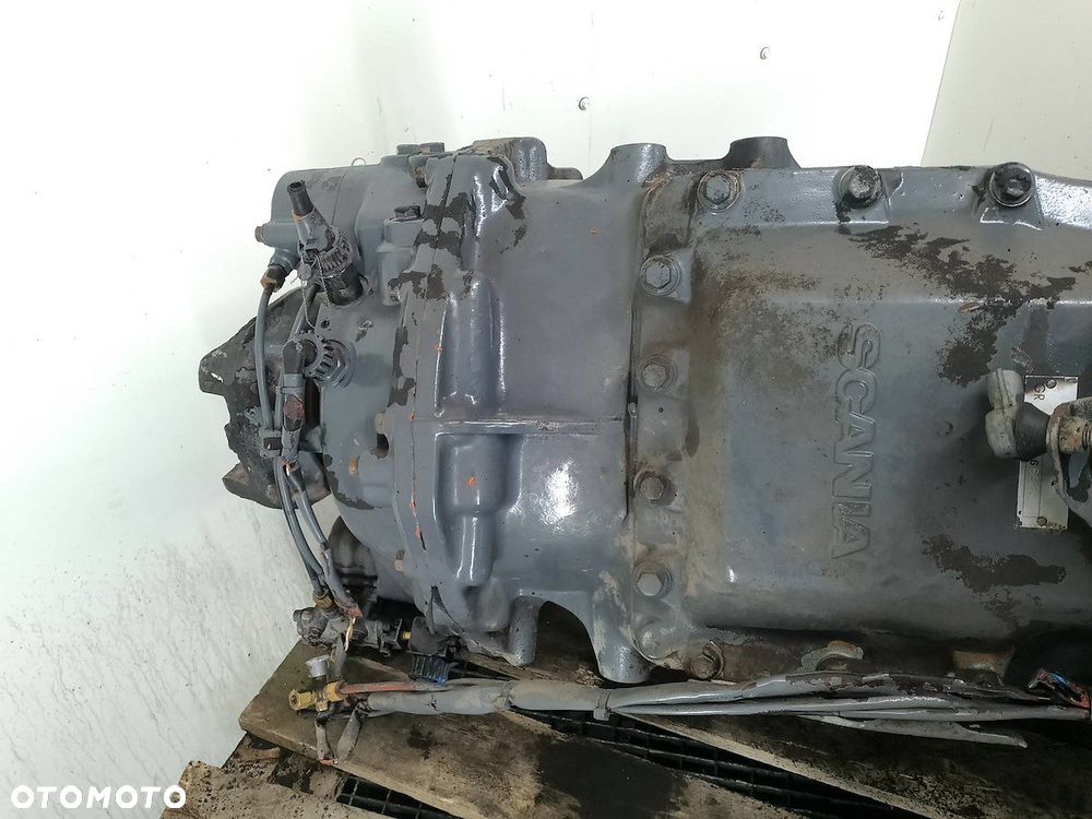 SKRZYNIA BIEGÓW CIĘŻAROWA SCANIA P124 GR900 11.7 D - 8