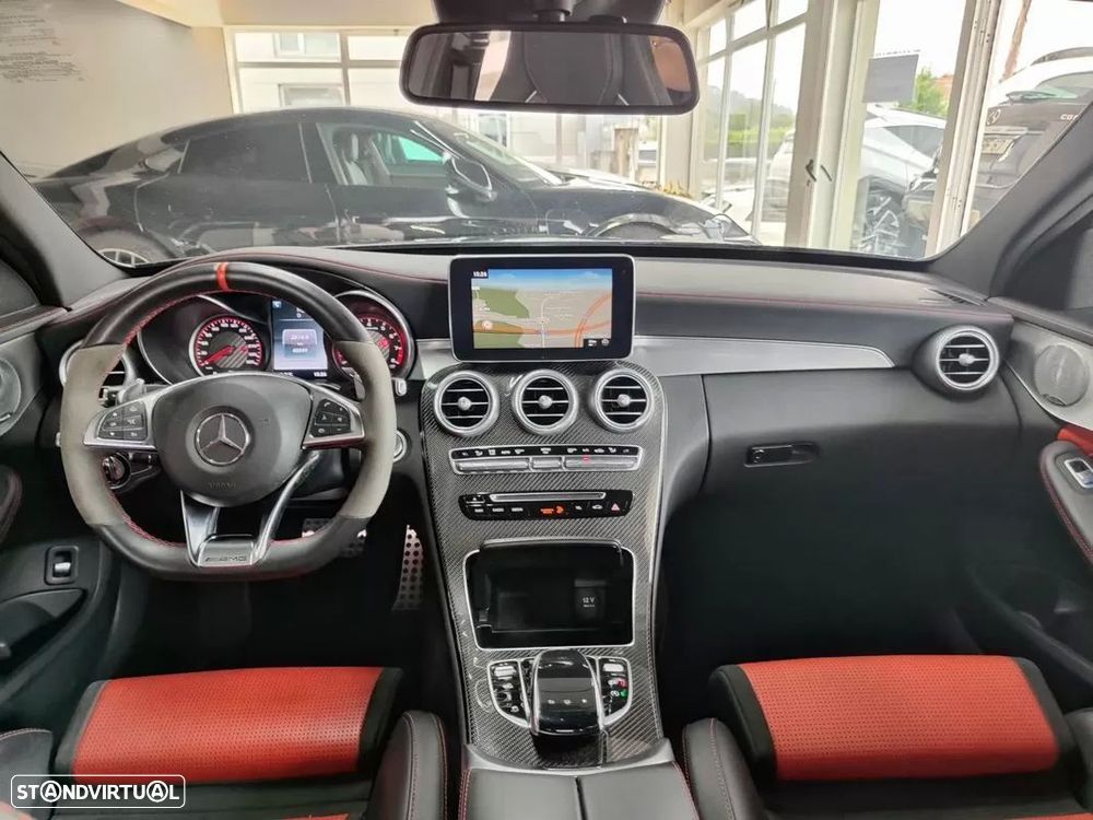 Mercedes-Benz C 63 AMG - 39