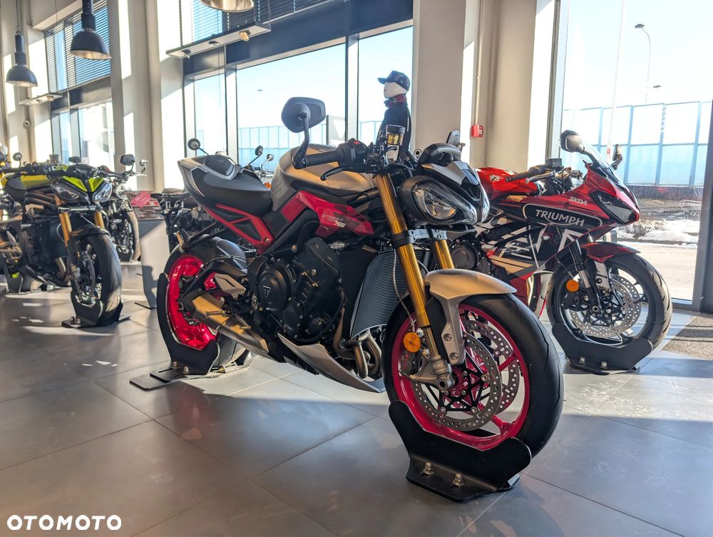 Triumph Street Triple - 2