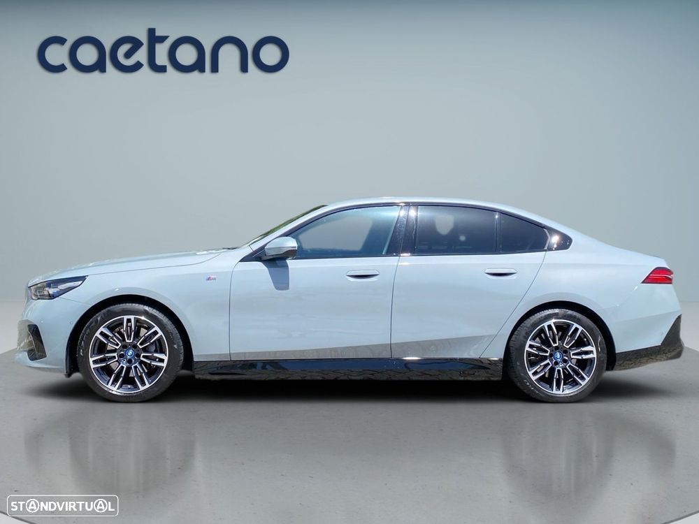 BMW i5 eDrive40 Pack Desportivo M — fotografia 19