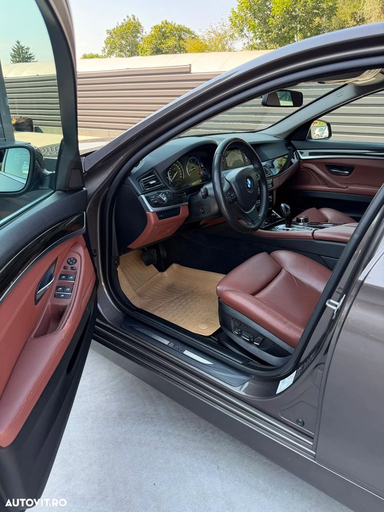 BMW Seria 5 530d xDrive - 4