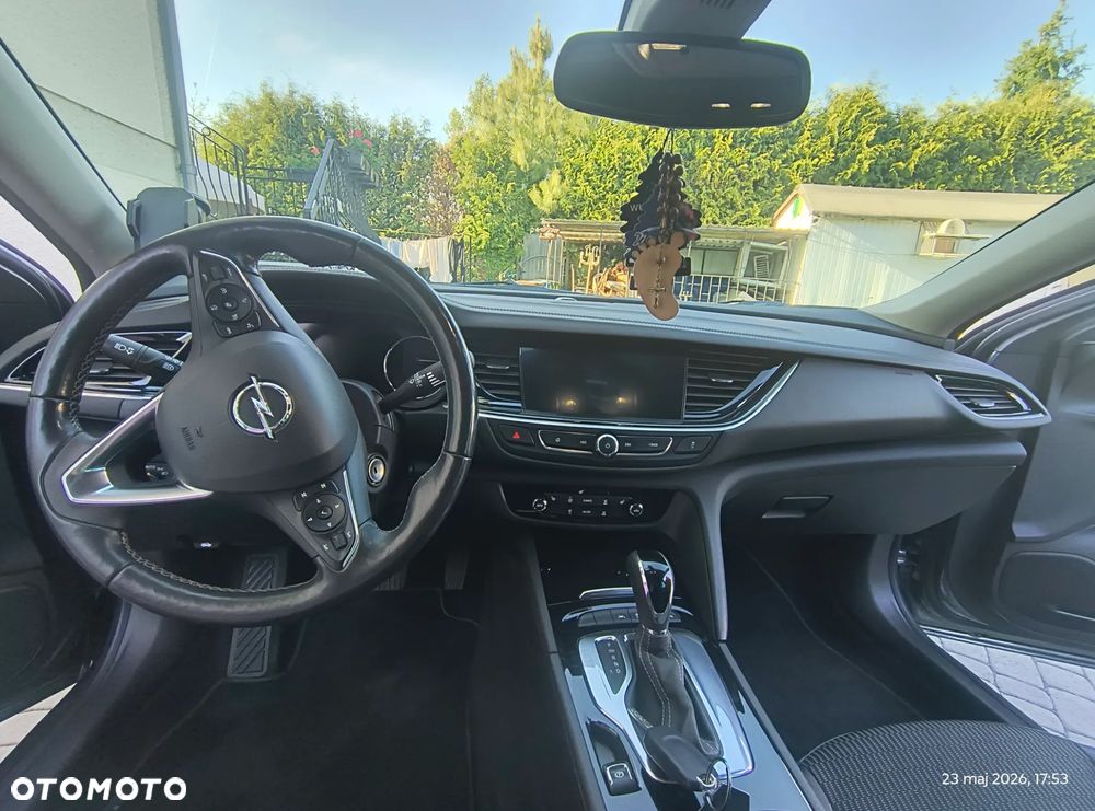 Opel Insignia - 16