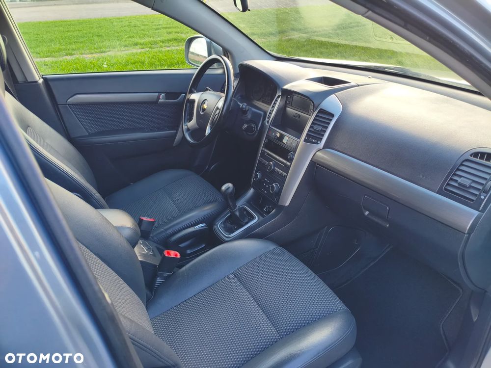 Chevrolet Captiva 2.4 2WD 7 Sitzer LS - 18