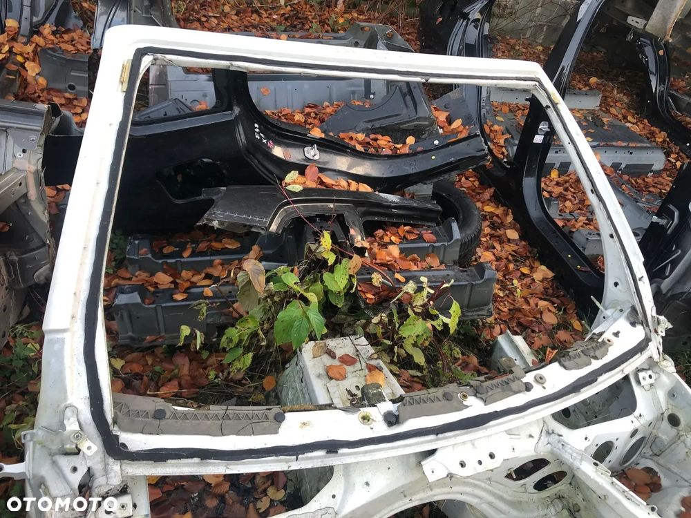 ĆWIARTKA PRZÓD RAMA SZYBY SŁUPKI BMW 4 F33 M4 F83 - 6