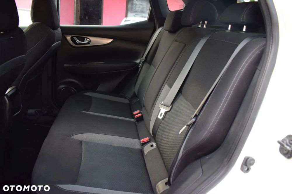 Nissan Qashqai 1.3 DIG-T Tekna - 10