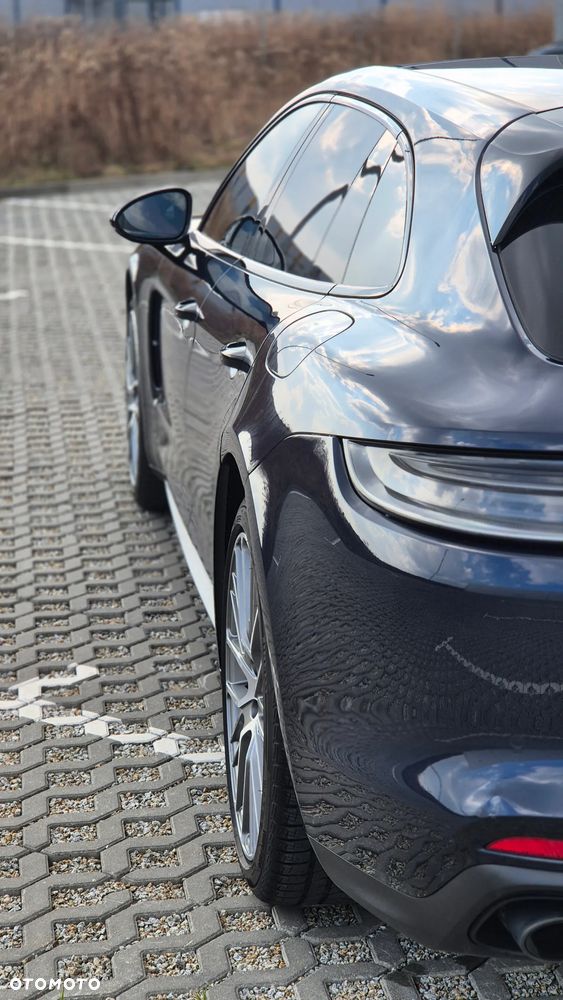 Porsche Panamera - 19