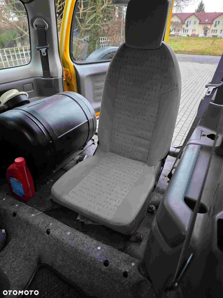 Suzuki Jimny 1.3 JLX - 11