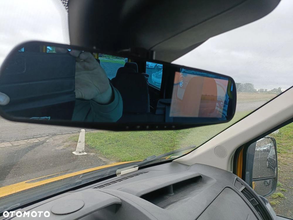 Ford Transit - 18