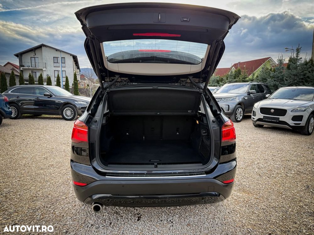 BMW X1 xDrive25e Sport Line - 7