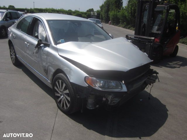 Dezmembrez Volvo S80 ,an 2013 , 2.0 d , tip motor D5204T3 - 2