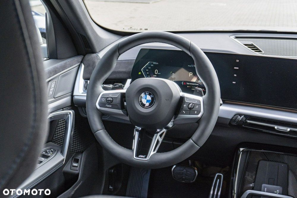 BMW X1 sDrive18i - 21