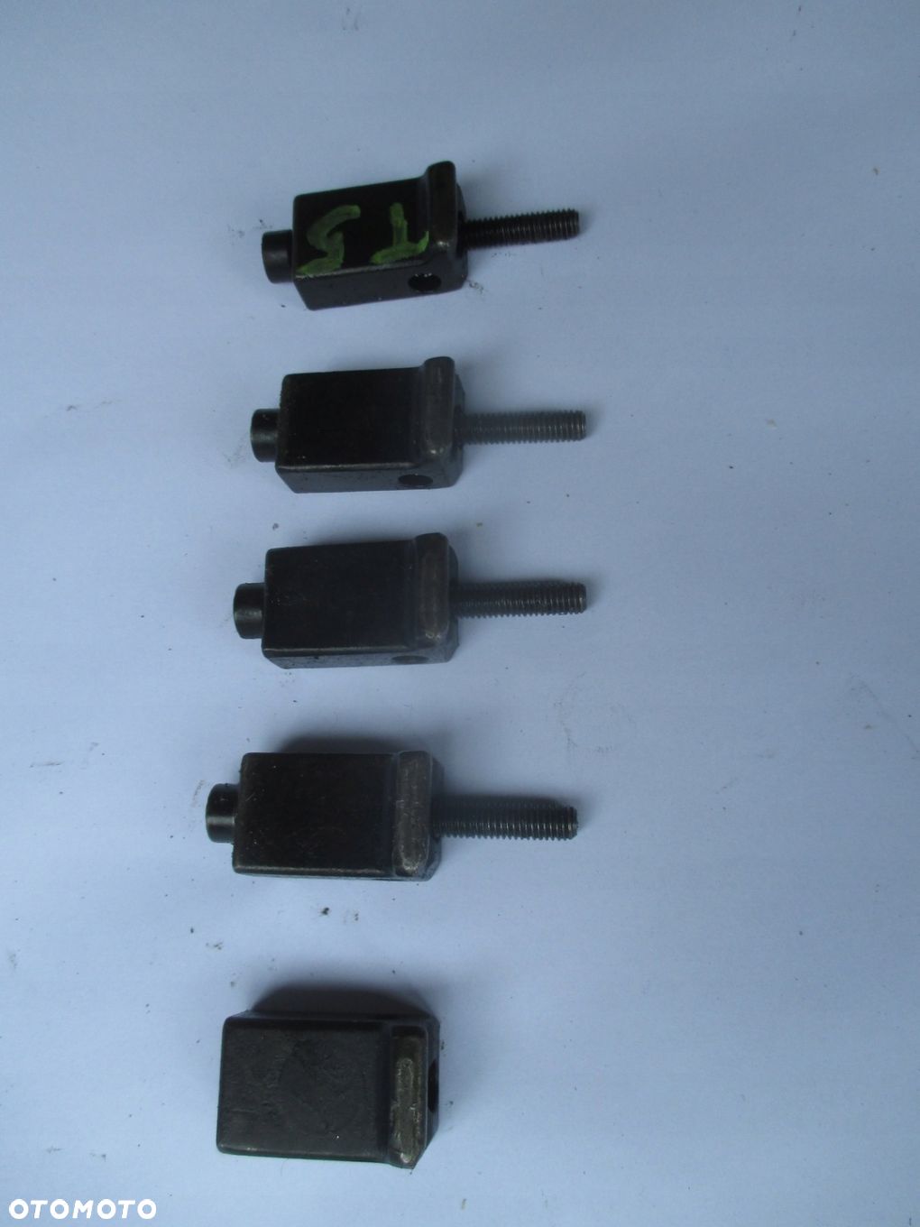Śruba łapka wtrysku pompowtrysku Vw Transporter T5 - 1