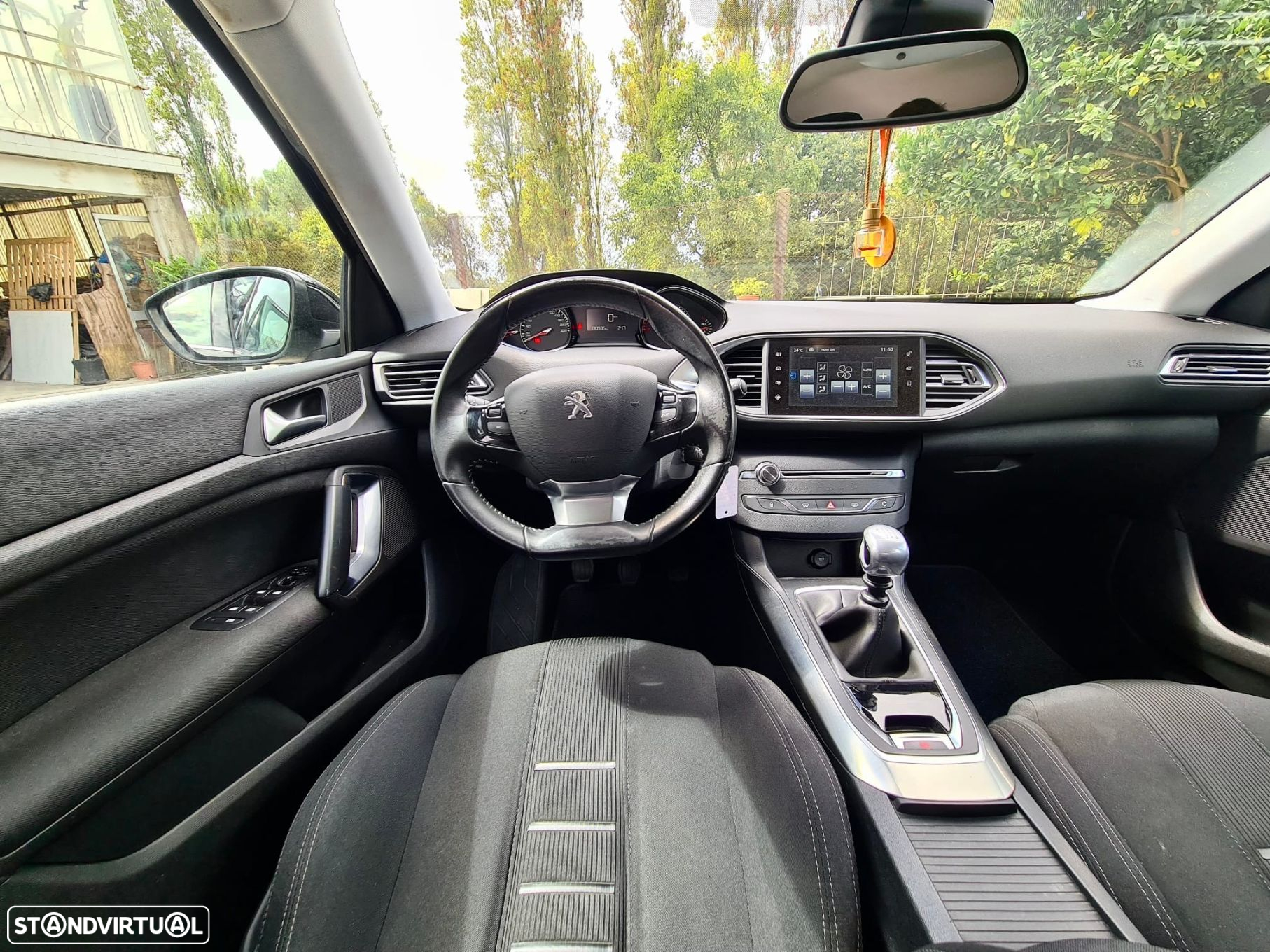 Peugeot 308 1.2 PureTech Allure J17 - 10