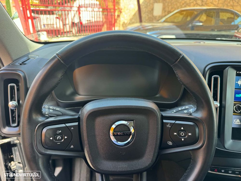Volvo XC 40 1.5 T2 Essential - 11
