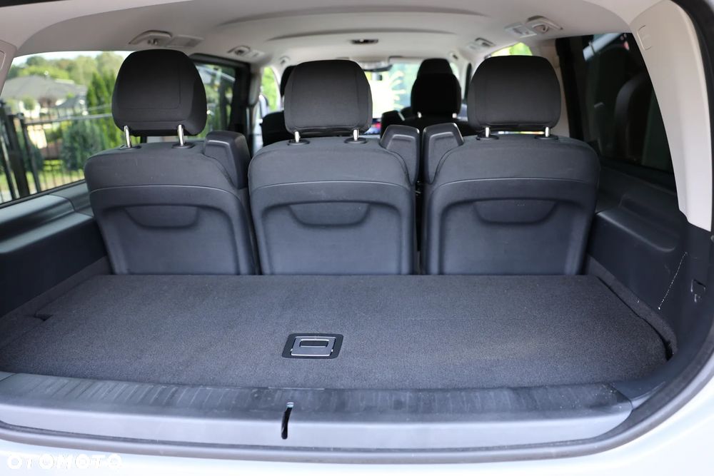 Mercedes-Benz Klasa V 250 d Avantgarde 9G-Tronic (d³ugi) - 20