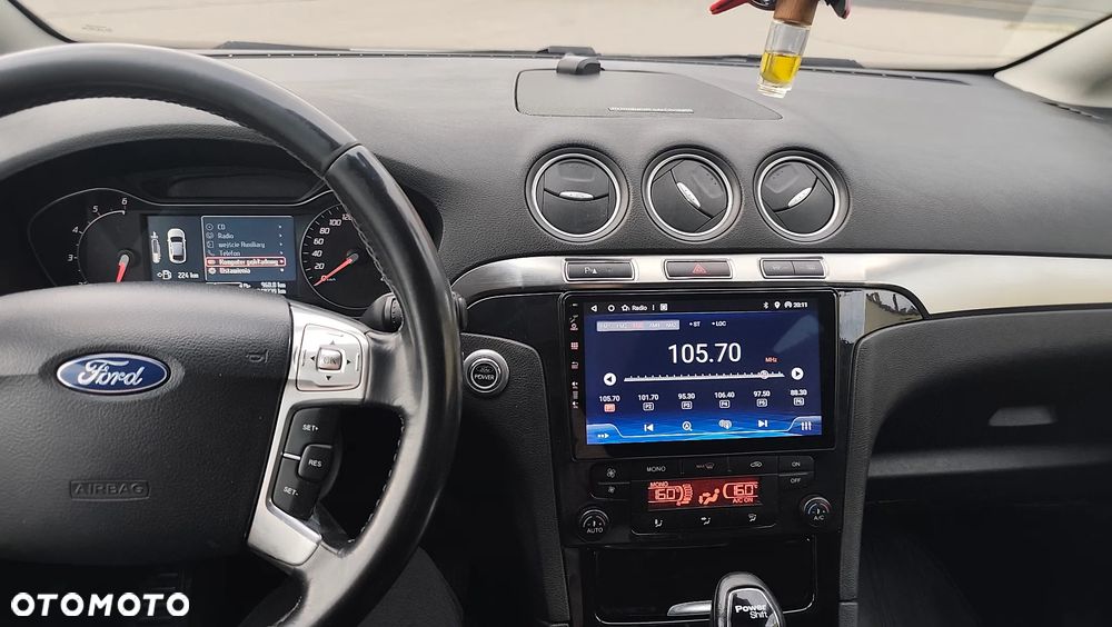 Ford S-Max - 21