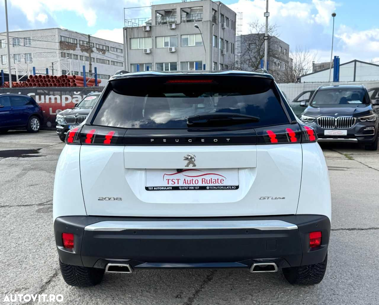 Peugeot 2008 - 7