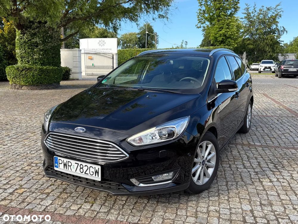 Ford Focus 1.0 EcoBoost STart-Stopp-System TITANIUM - 1