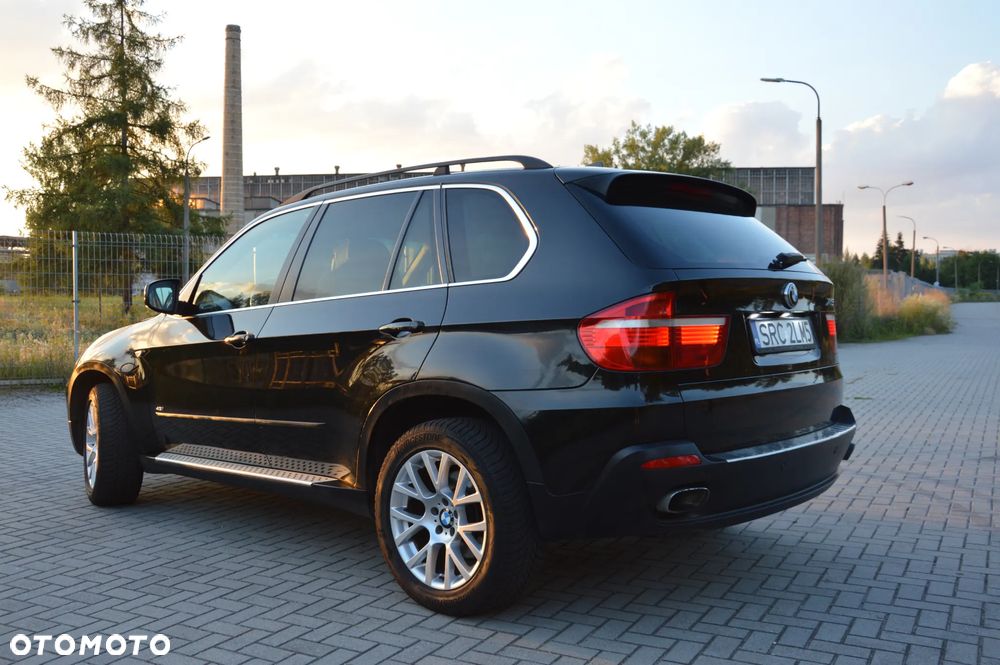 BMW X5 4.8i xDrive - 3
