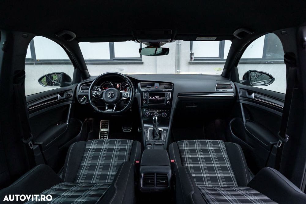 Volkswagen Golf 2.0 TDI DPF BMT DSG GTD - 7