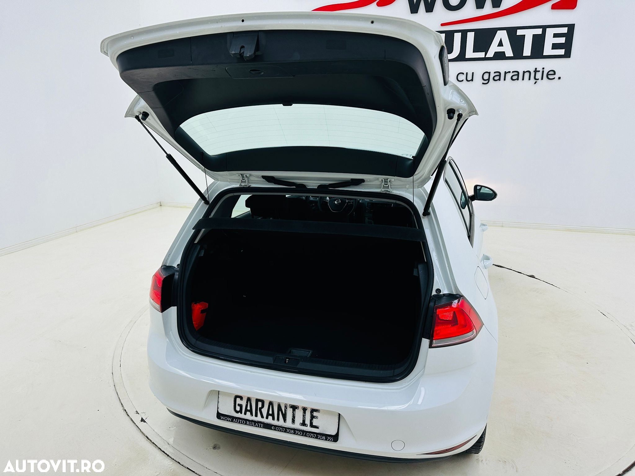 Volkswagen Golf - 24