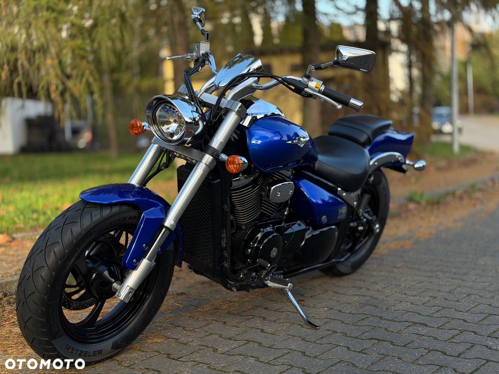 Suzuki Intruder - 4