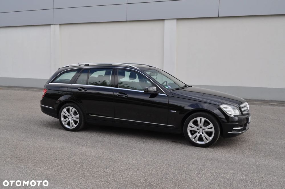 Mercedes-Benz Klasa C 200 CGI Automatik BlueEFFICIENCY Avantgarde - 6