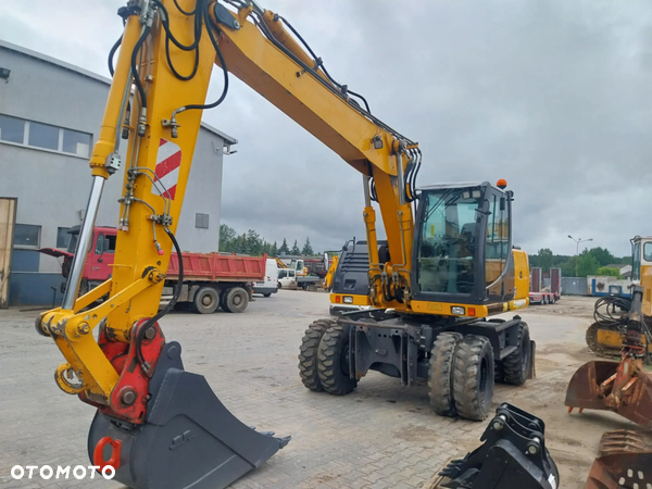 New Holland MH Plus
