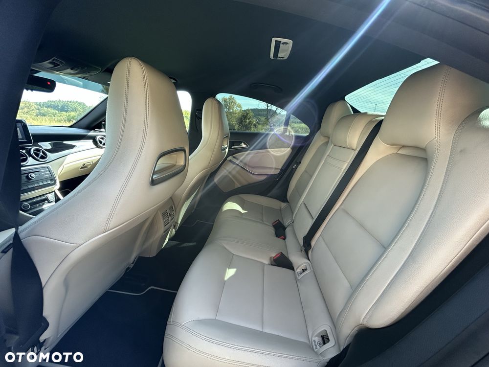 Mercedes-Benz CLA - 6