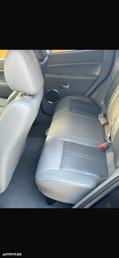 Jeep Grand Cherokee - 5