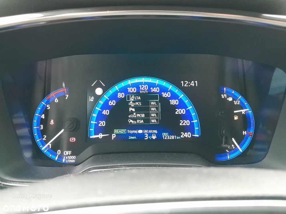 Toyota Corolla 1.8 Hybrid Comfort - 22