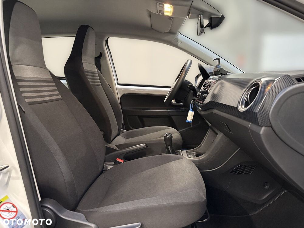 Volkswagen up! 1.0 move - 15