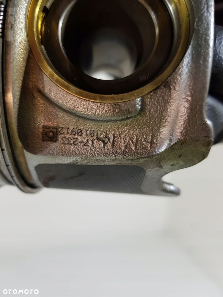 tłok z korbowodem bmw x5 f15 b47d20b 2.0d - 12