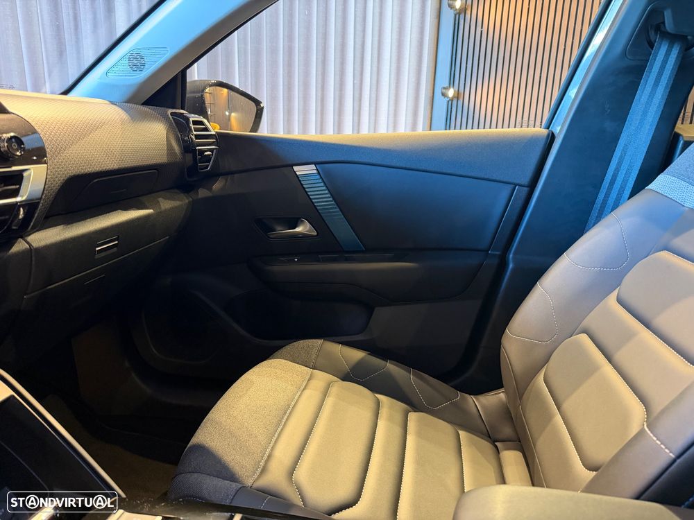 Citroën e-C4 50 kWh E-Series Collection - 18