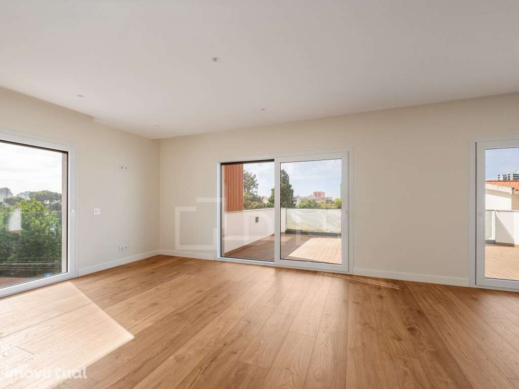 Penthouse T2+2 duplex, novo, em Cascais - Grande imagem: 5/21