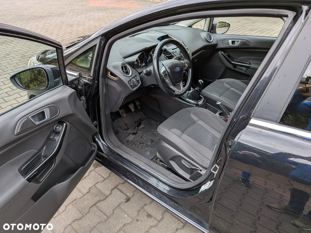 Ford Fiesta - 8
