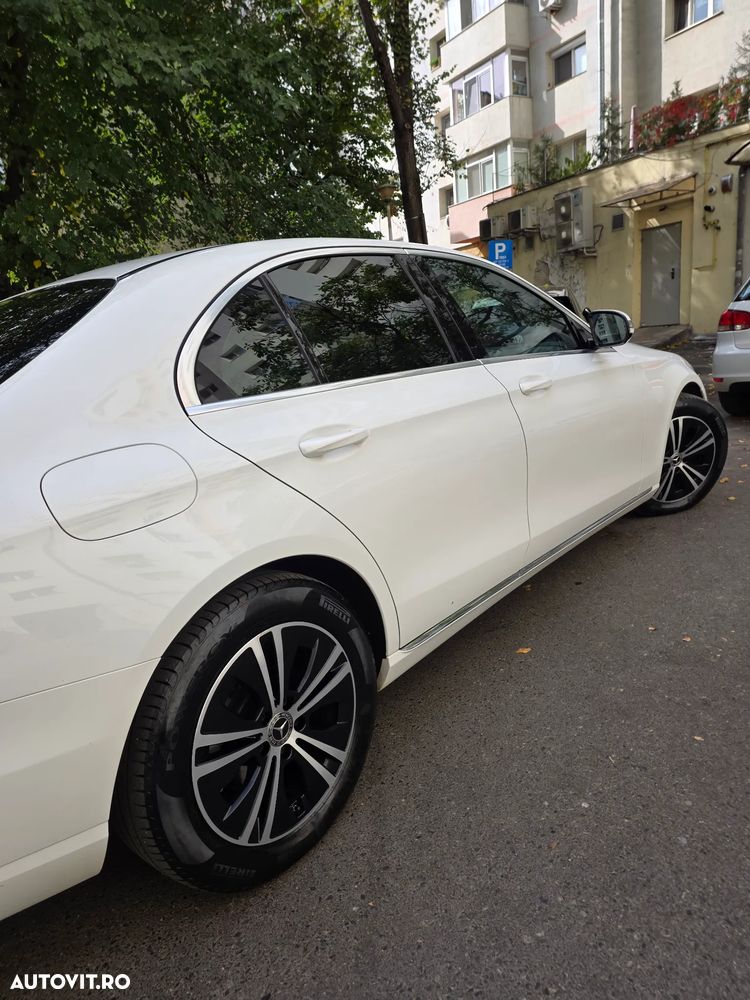 Mercedes-Benz E 180 Aut. - 10