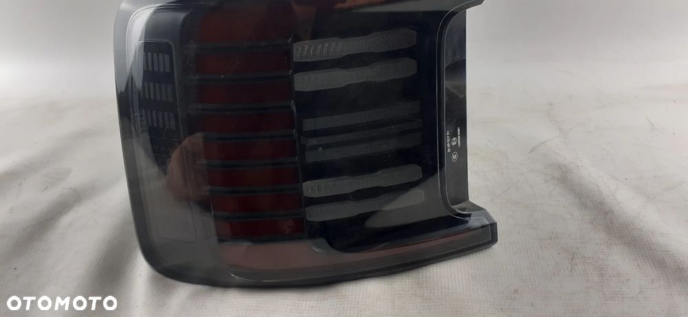 Lampa Lewa tył Volvo dolne EX30 22-25r.EUR. - 2