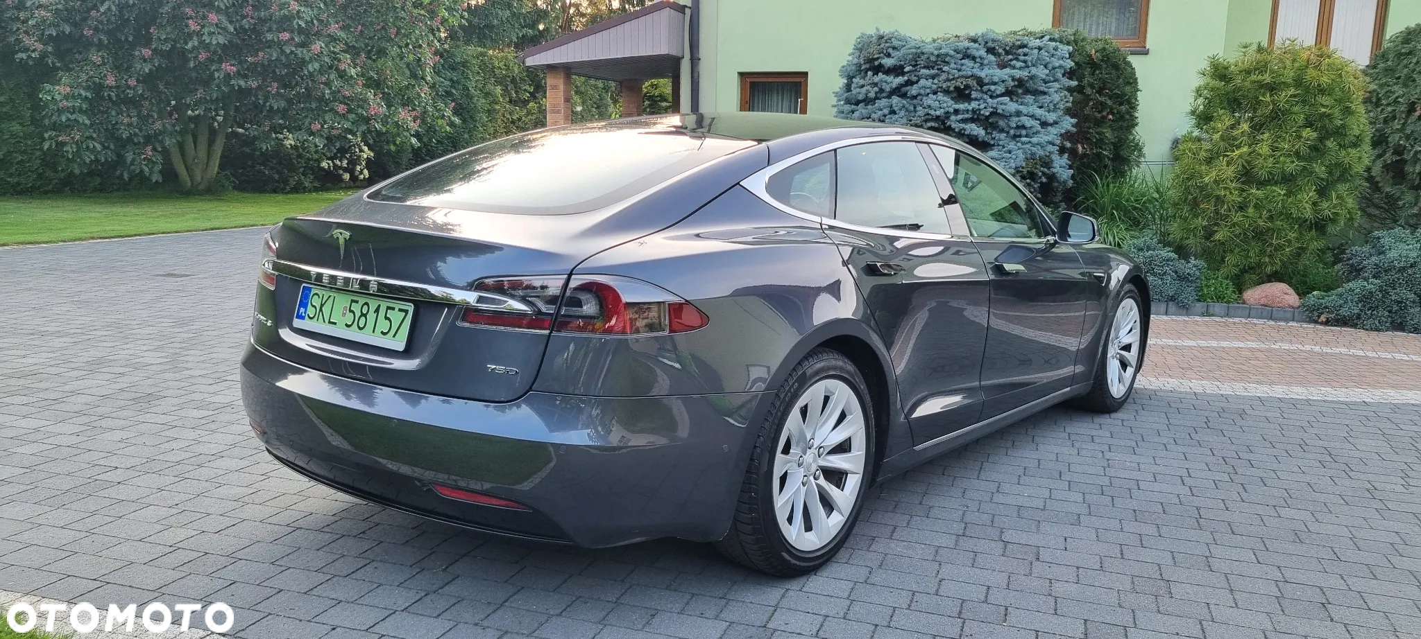 Tesla Model S Long Range Plus - 12