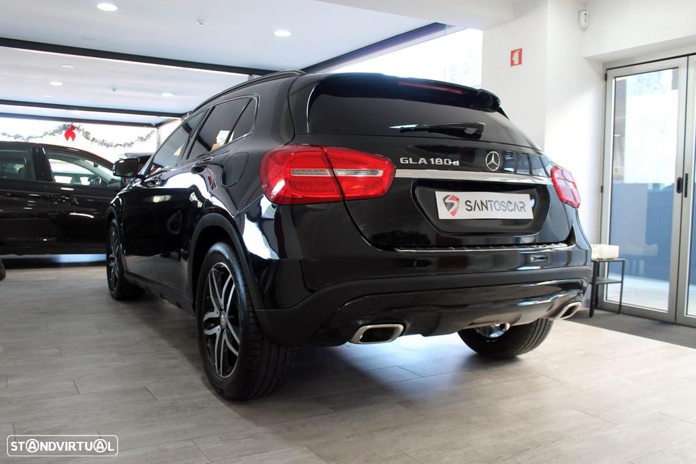 Mercedes-Benz GLA 180 d Urban - 6