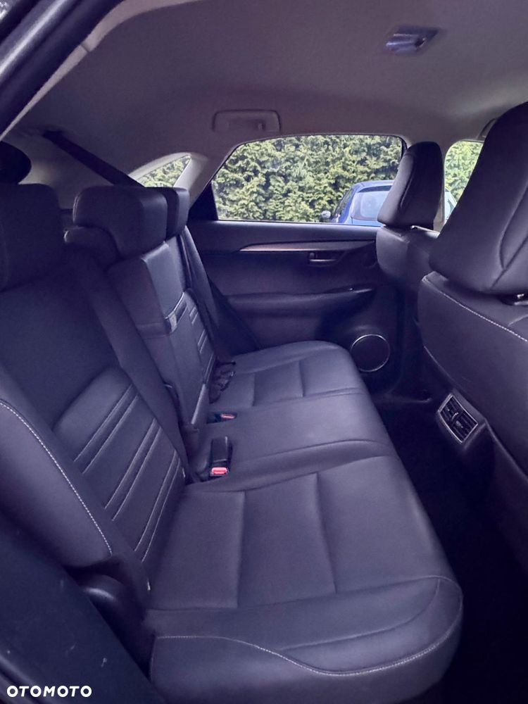 Lexus NX 300 F Impression AWD - 9
