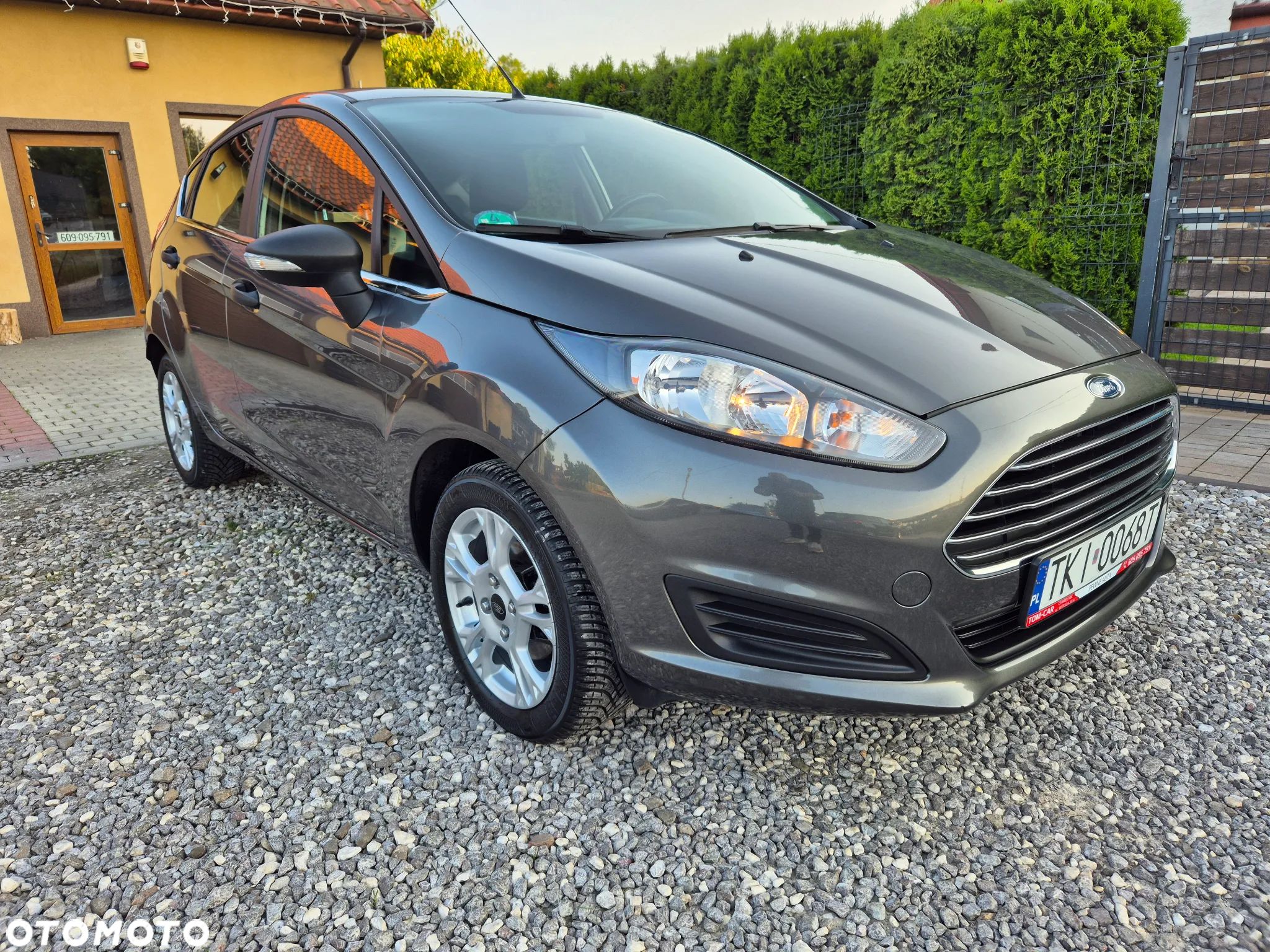 Ford Fiesta 1.25 Celebration - 1