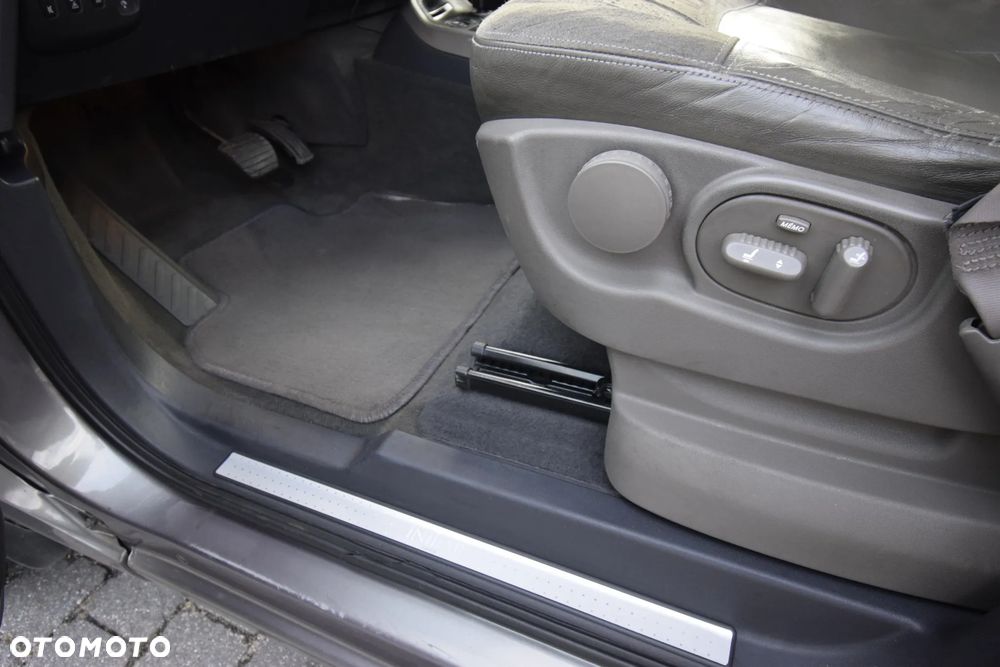 Renault Espace 3.0 dCi Initiale - 22