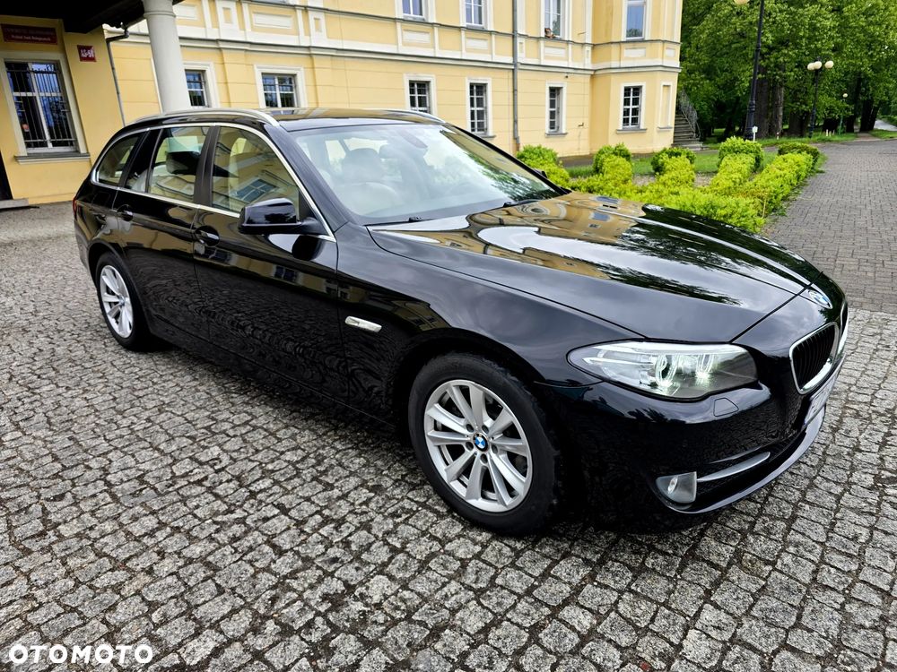 BMW Seria 5 520i Luxury Line - 12