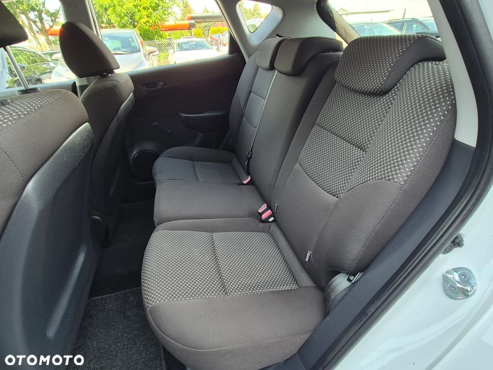 Hyundai i30 1.4 Blue Comfort - 28