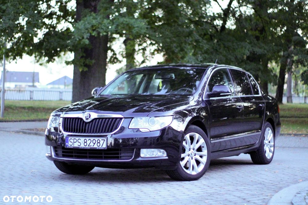 Skoda Superb 2.0 TDI Elegance DSG - 9