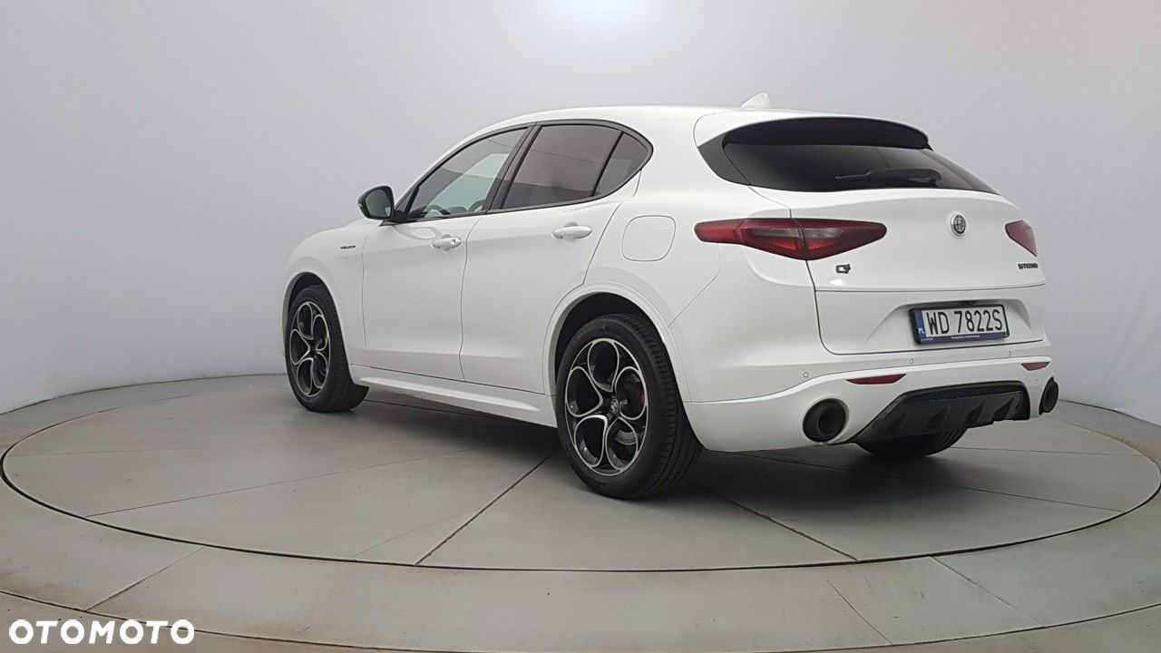 Alfa Romeo Stelvio - 5