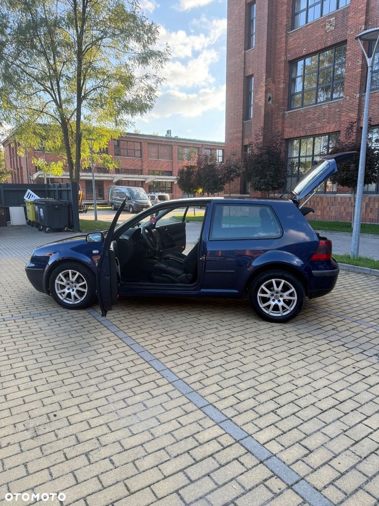 Volkswagen Golf 1.9 TDI Q - 19