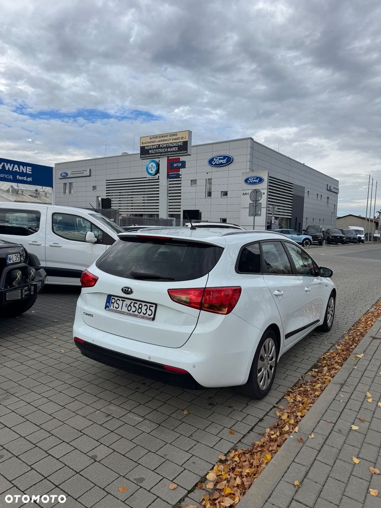 Kia Ceed - 7