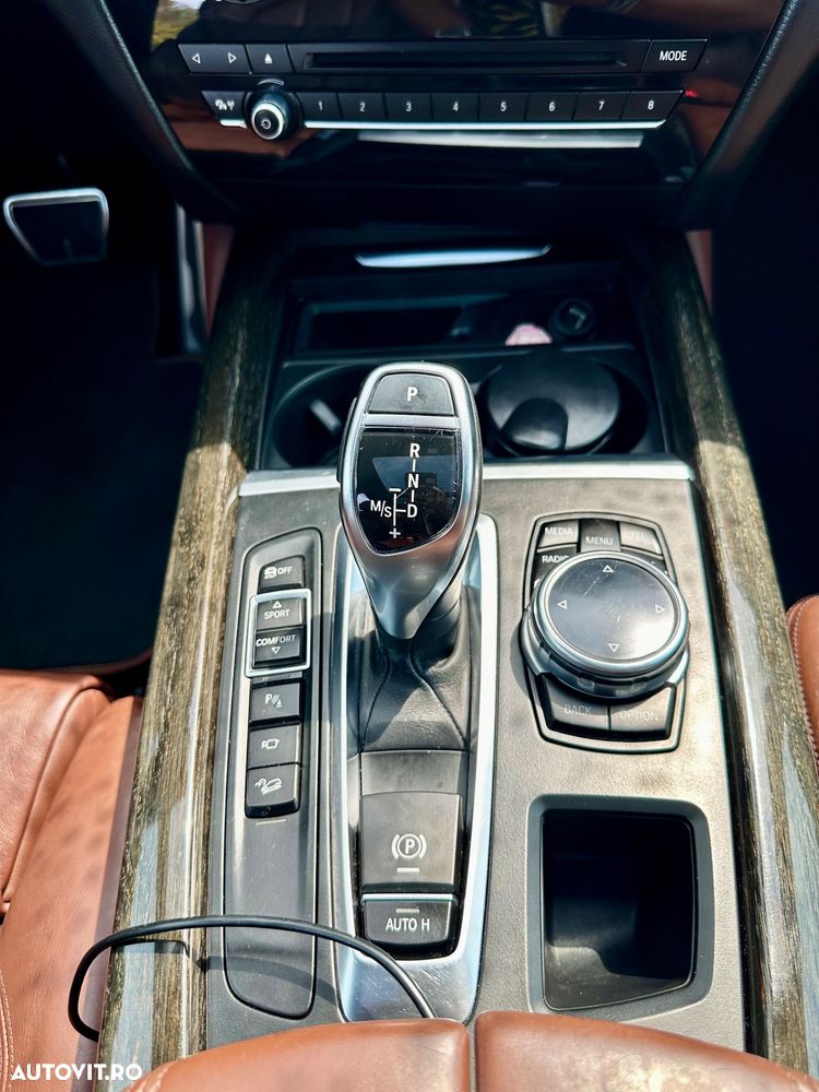 BMW X5 xDrive40d - 8